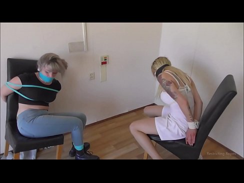 ❤️ Dipendente / legato e imbavagliato / damigella in pericolo ❤ Video di sessoal it.vanalize.ru ❤️